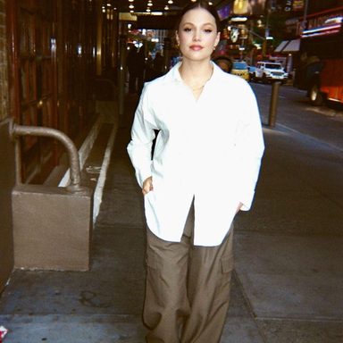 Olivia Holt photo 77