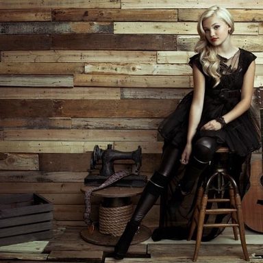 Olivia Holt photo 139