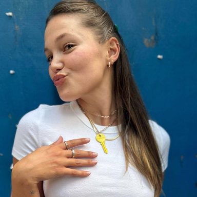 Olivia Holt photo 49