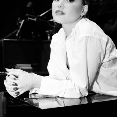 Olivia Holt photo 81