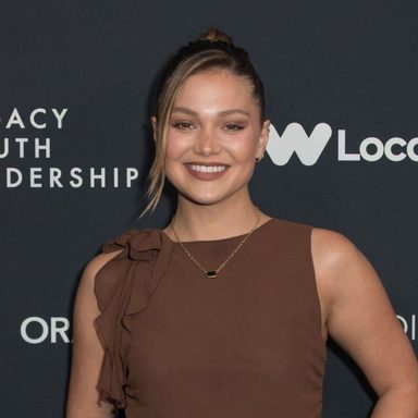 Olivia Holt photo 27