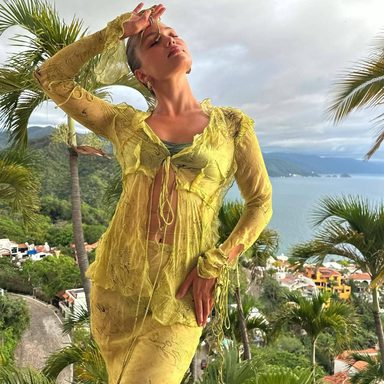 Olivia Holt photo 58