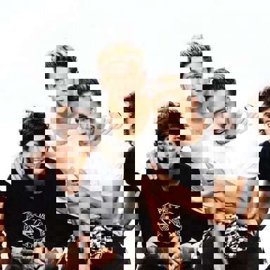 One Direction photo 11