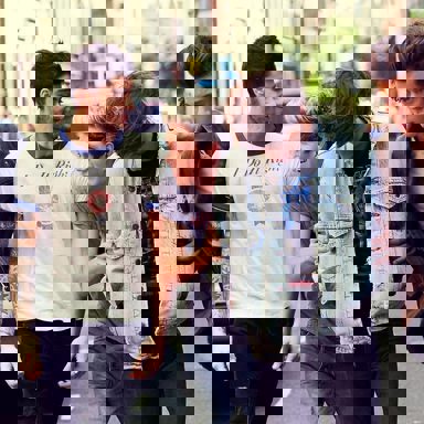 One Direction photo 14