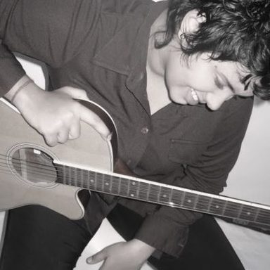 Paola Vegas photo 11