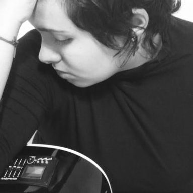 Paola Vegas photo 12