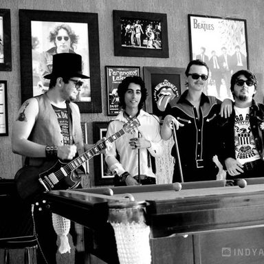 Paranóicos Latentes