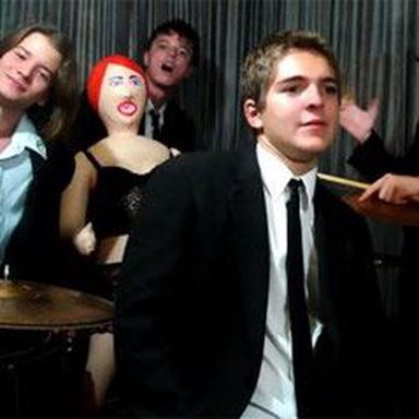 Paranóicos Latentes