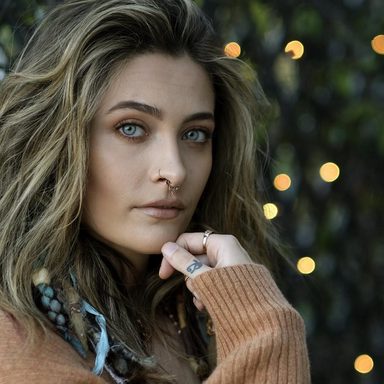 Paris Jackson photo 11