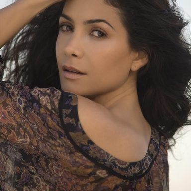 Patricia Manterola photo 9