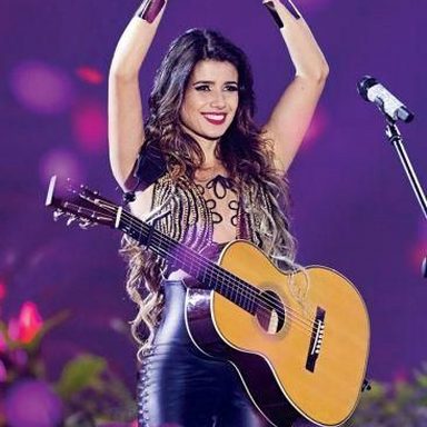 Paula Fernandes photo 21