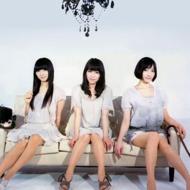 Perfume photo 82