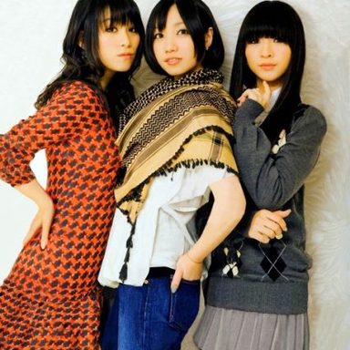 Perfume photo 86