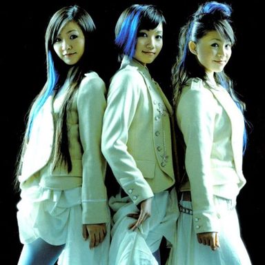 Perfume photo 100