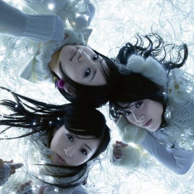 Perfume photo 98