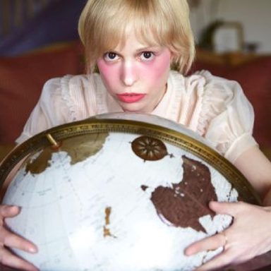 Petite Meller photo 12