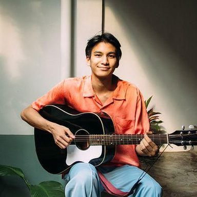 Phum Viphurit