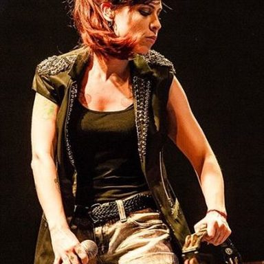 Pitty photo 22