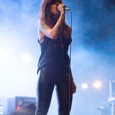 Pitty photo 13