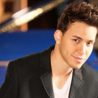 Prince Royce photo 12