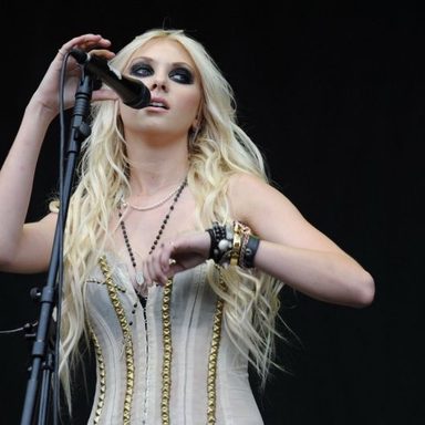 The Pretty Reckless photo 57