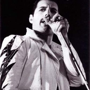 Queen photo 78