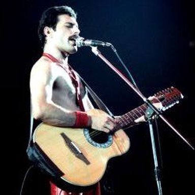Queen photo 104