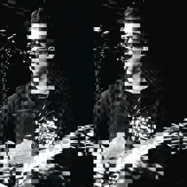 Queens Of The Stone Age photo 19