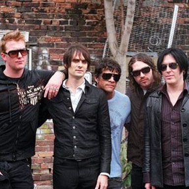 Queens Of The Stone Age photo 32