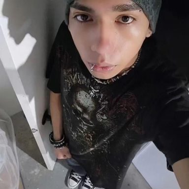 Rebzyyx
