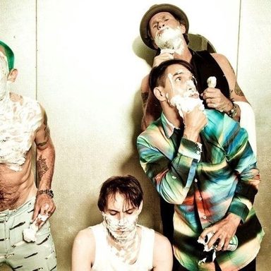 Red Hot Chili Peppers photo 54