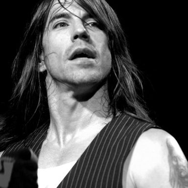 Red Hot Chili Peppers photo 60