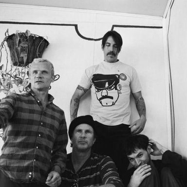 Red Hot Chili Peppers photo 34