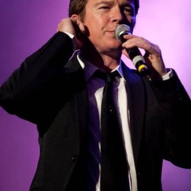 Rick Astley photo 45
