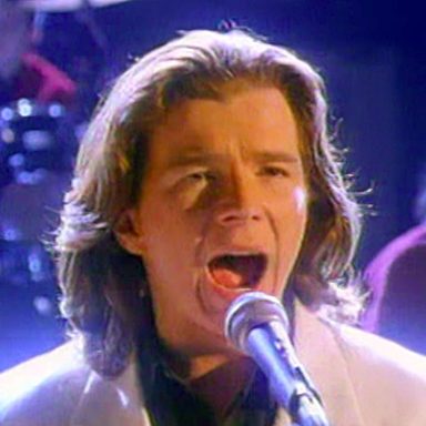 Rick Astley photo 28