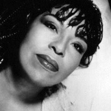 Roberta Flack photo 15