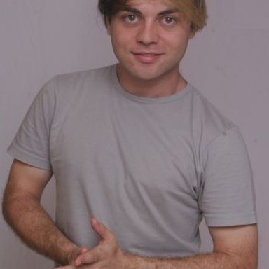 Rodrigo Hallvys photo 9