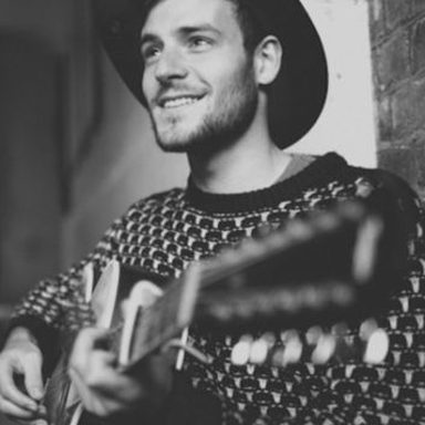 Roo Panes photo 15