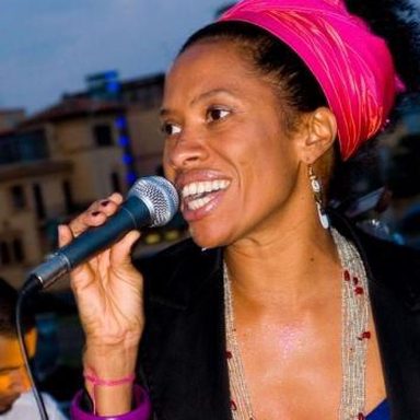 Rosa Emilia Dias