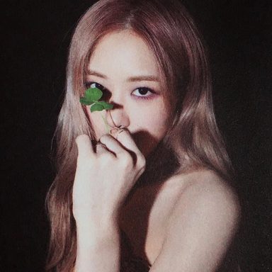 ROSÉ photo 61