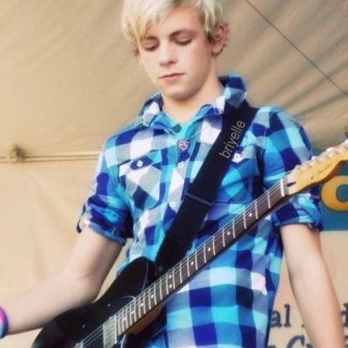 Ross Lynch photo 24