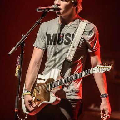 Ross Lynch