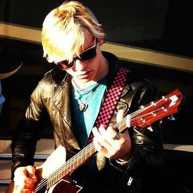 Ross Lynch photo 20