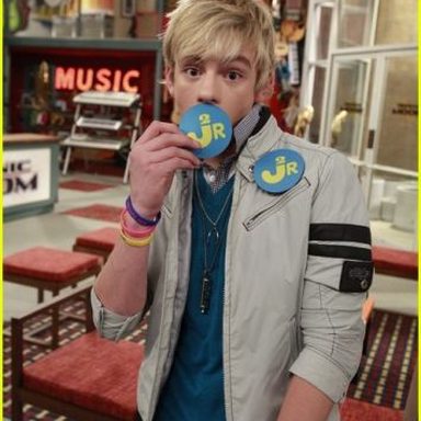 Ross Lynch photo 33