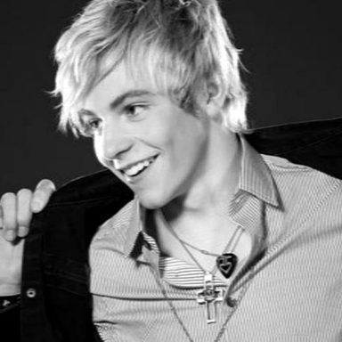 Ross Lynch photo 13