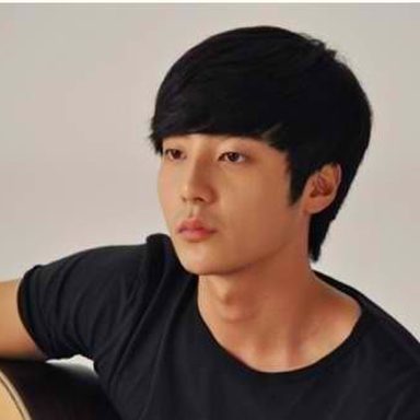 Roy Kim photo 14