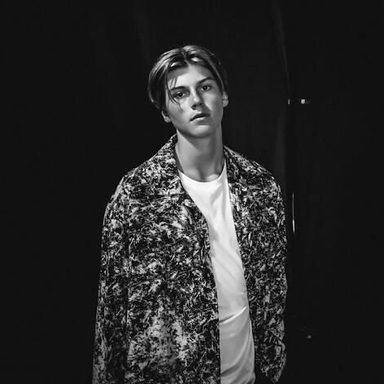 Ruel photo 15