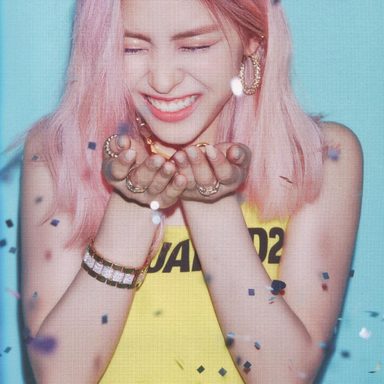 RYUJIN (ITZY) photo 34