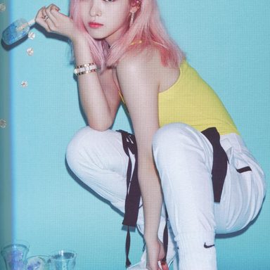 RYUJIN (ITZY) photo 35