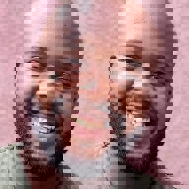 Sam Oliveira photo 9